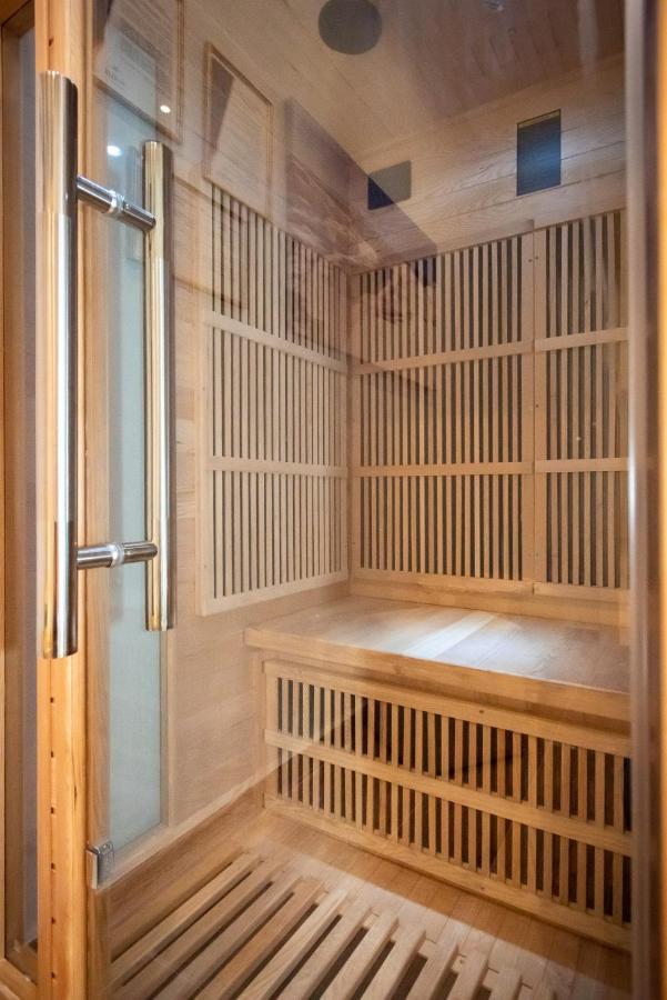 Blue Ark Lavish Sauna Suite Atina Dış mekan fotoğraf